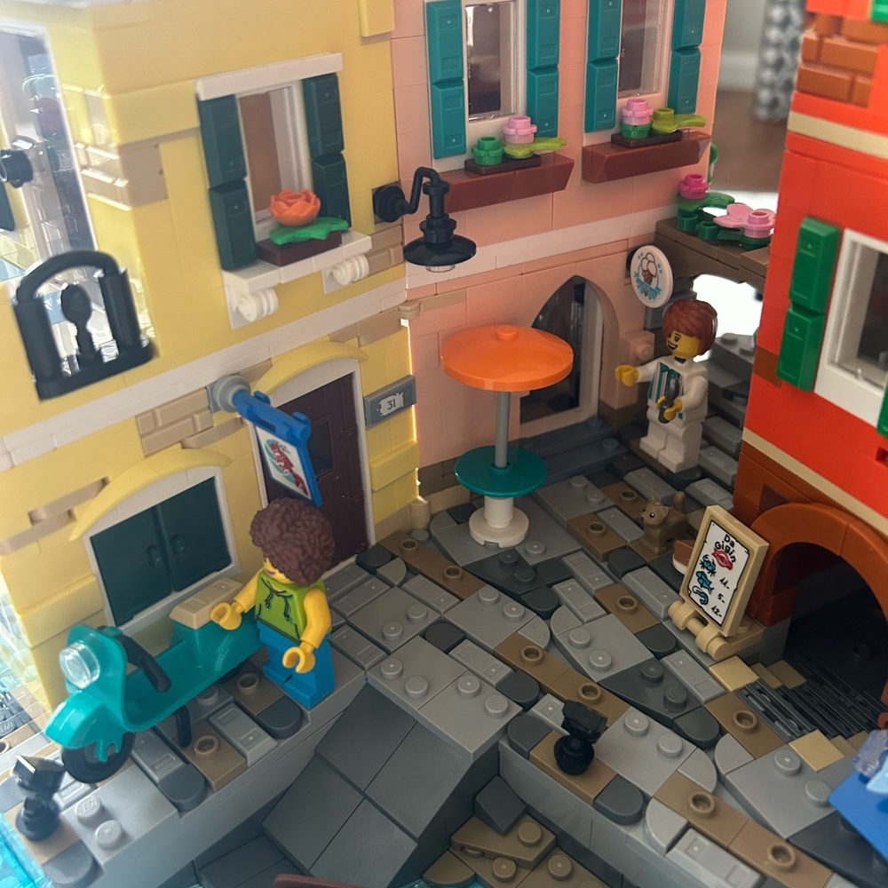 LEGO Italian Riviera - Picture 4 of 15